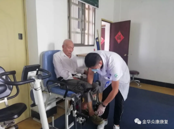 章喜勝：愛(ài)心滿(mǎn)滿(mǎn)的暖男治療師