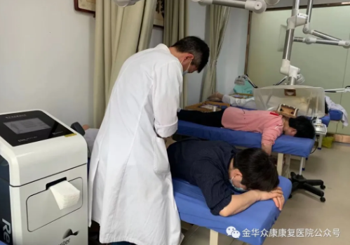 敲腦袋、電鉆、脊柱旋轉(zhuǎn)......這么新奇的治療您見過嗎？